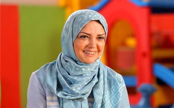 الهه رضایی مهمان دست در دست می گردد