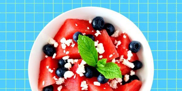 چه غذاهایی را در موج گرما بخوریم و چه غذاهایی را نخوریم؟ چه غذاهایی را در موج گرما بخوریم و چه غذاهایی را نخوریم؟